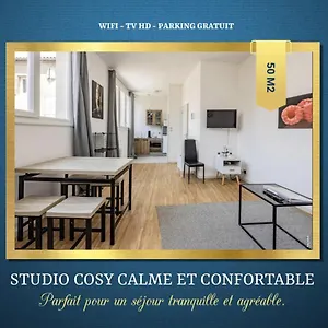 studio-cosy-hypercentre-calme-cour-wi-fi.midi-pyreneeshotels.com/